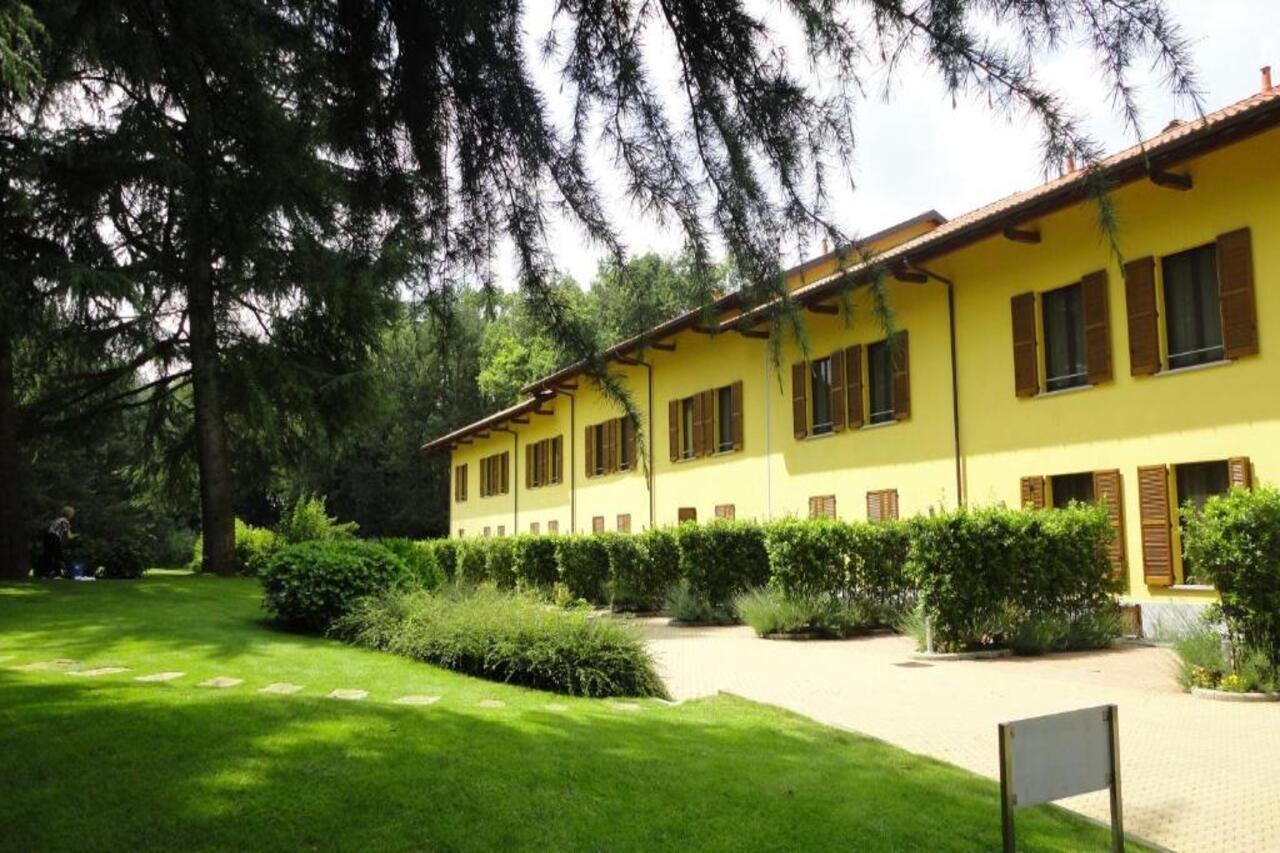 B&B Hotel Malpensa Lago Maggiore Верджате Экстерьер фото