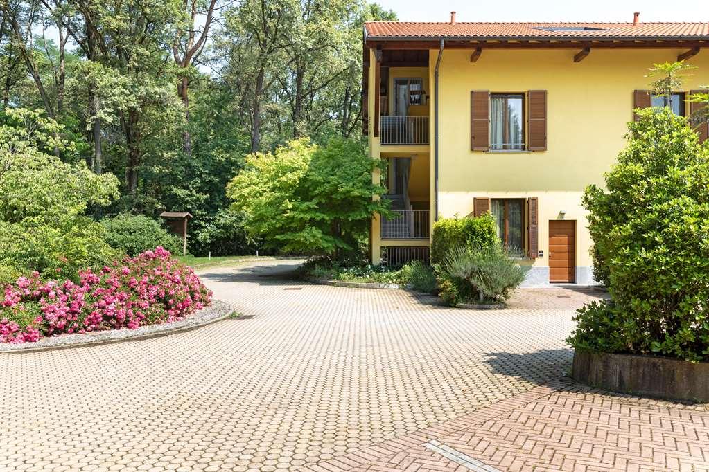 B&B Hotel Malpensa Lago Maggiore Верджате Экстерьер фото