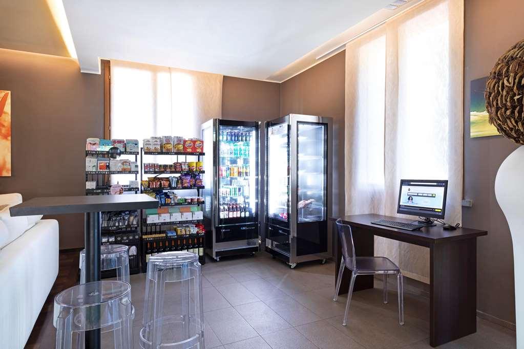 B&B Hotel Malpensa Lago Maggiore Верджате Интерьер фото