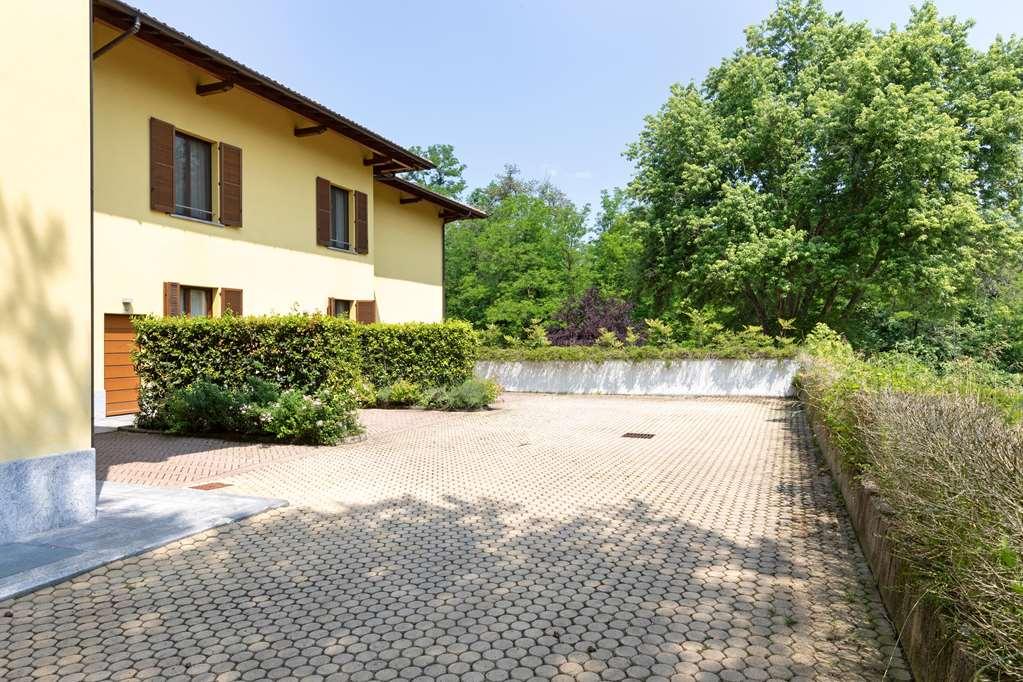 B&B Hotel Malpensa Lago Maggiore Верджате Экстерьер фото