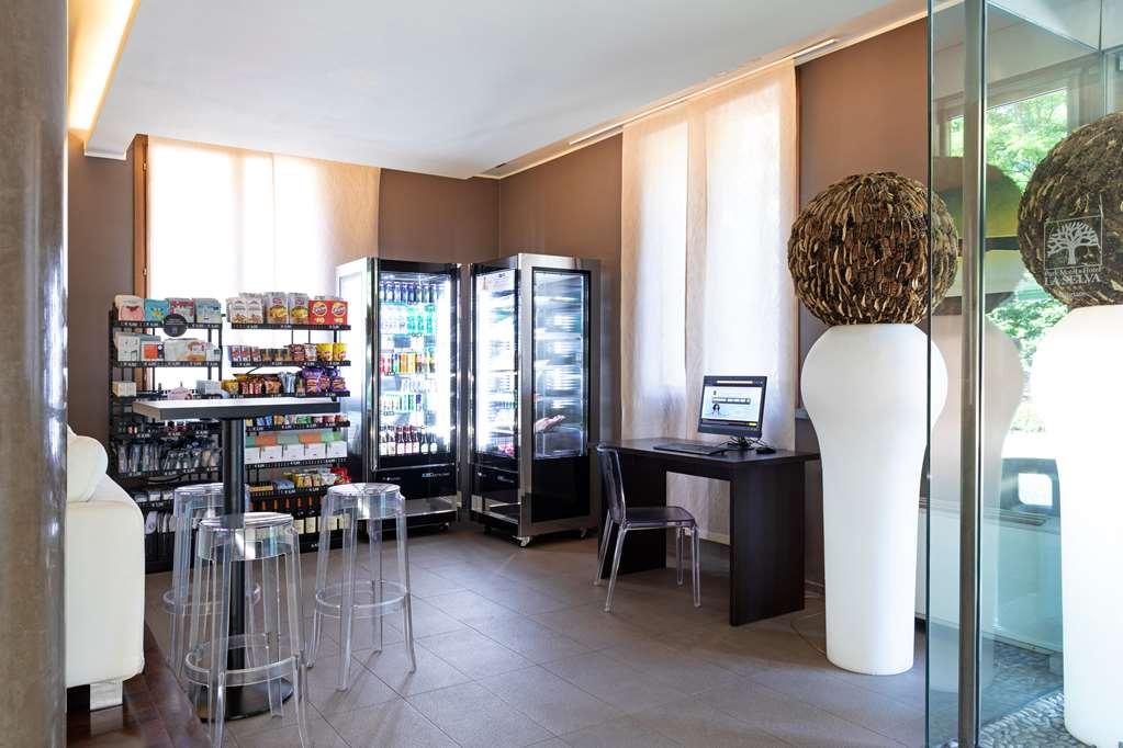 B&B Hotel Malpensa Lago Maggiore Верджате Интерьер фото