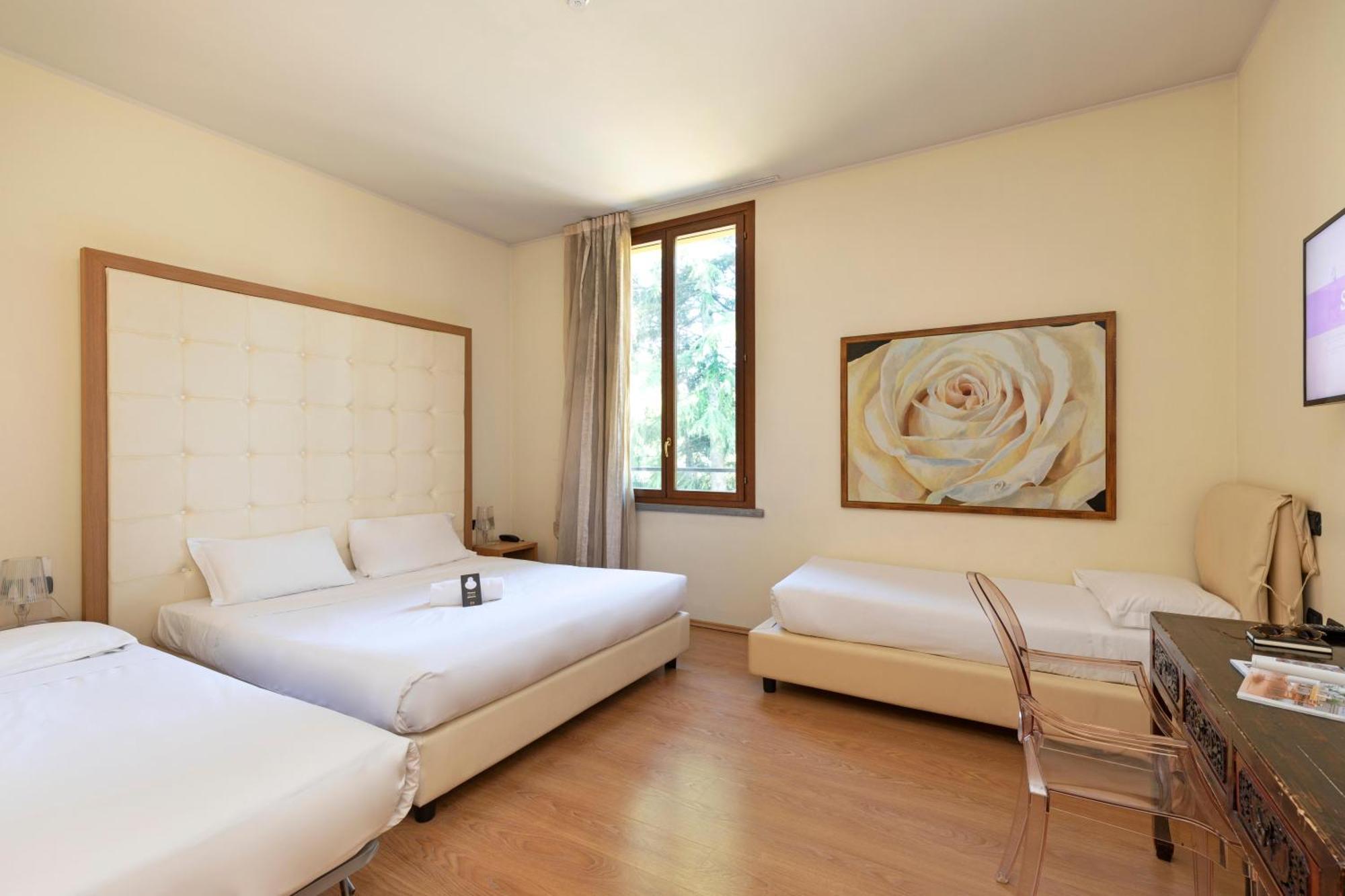 B&B Hotel Malpensa Lago Maggiore Верджате Экстерьер фото