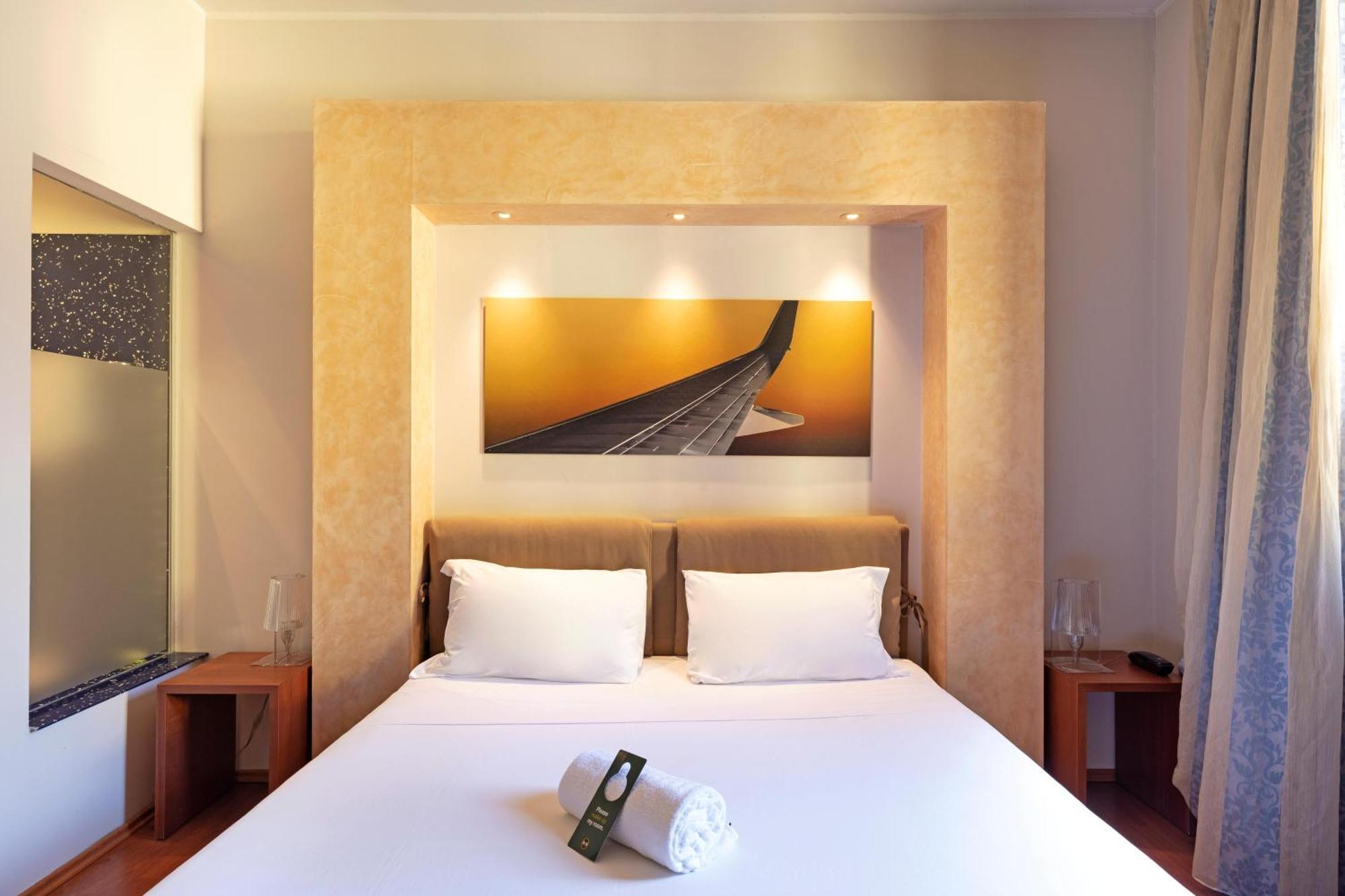 B&B Hotel Malpensa Lago Maggiore Верджате Экстерьер фото