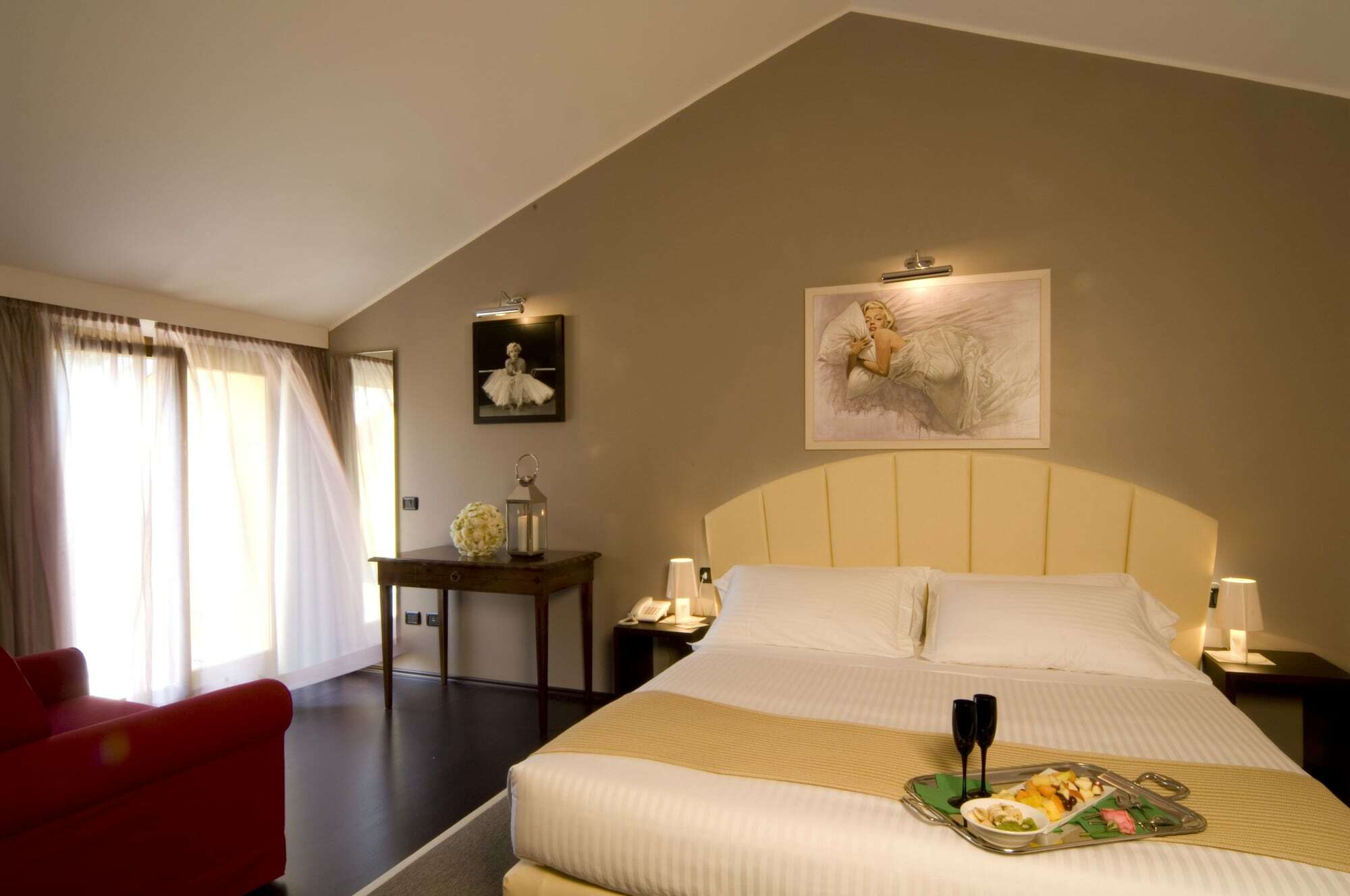 B&B Hotel Malpensa Lago Maggiore Верджате Экстерьер фото